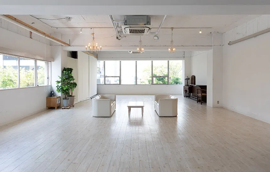 Inside ALBE Meieki Free Space 3