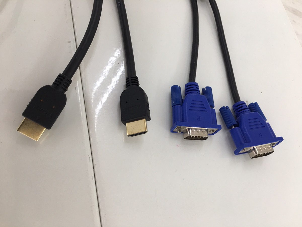 プロジェクターの端子