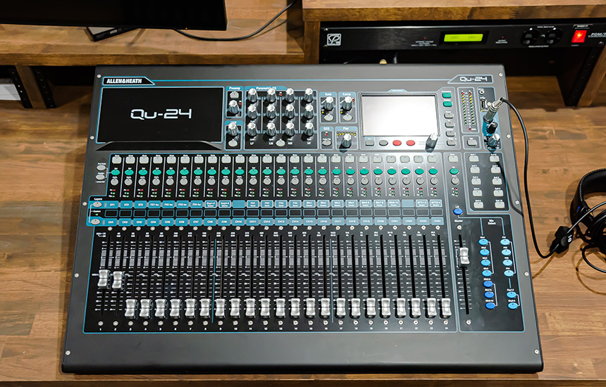 Inside ALBE Chikusa Recording Studio