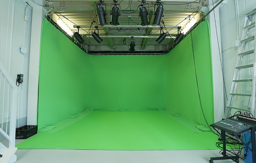 Inside ALBE Chikusa Photo Studio